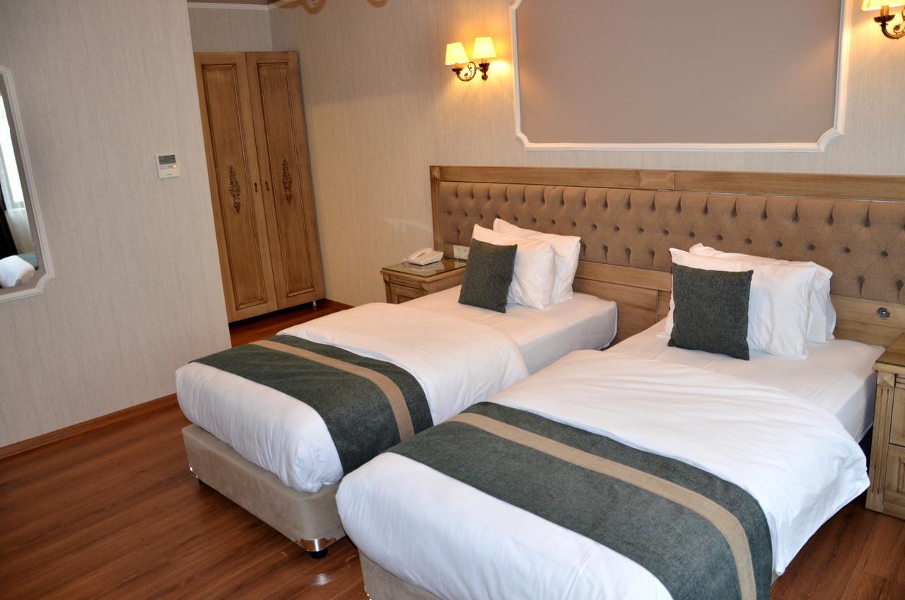 Ahmet Efendi Konagi Hotel Istanbul Ngoại thất bức ảnh A room at the hotel